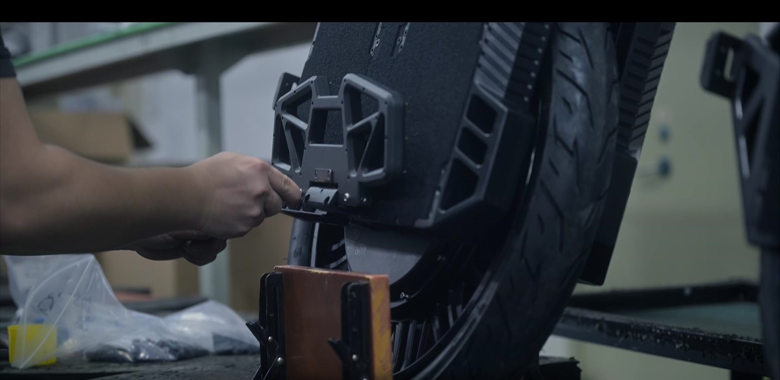 BEGODE motor and suspension assembly